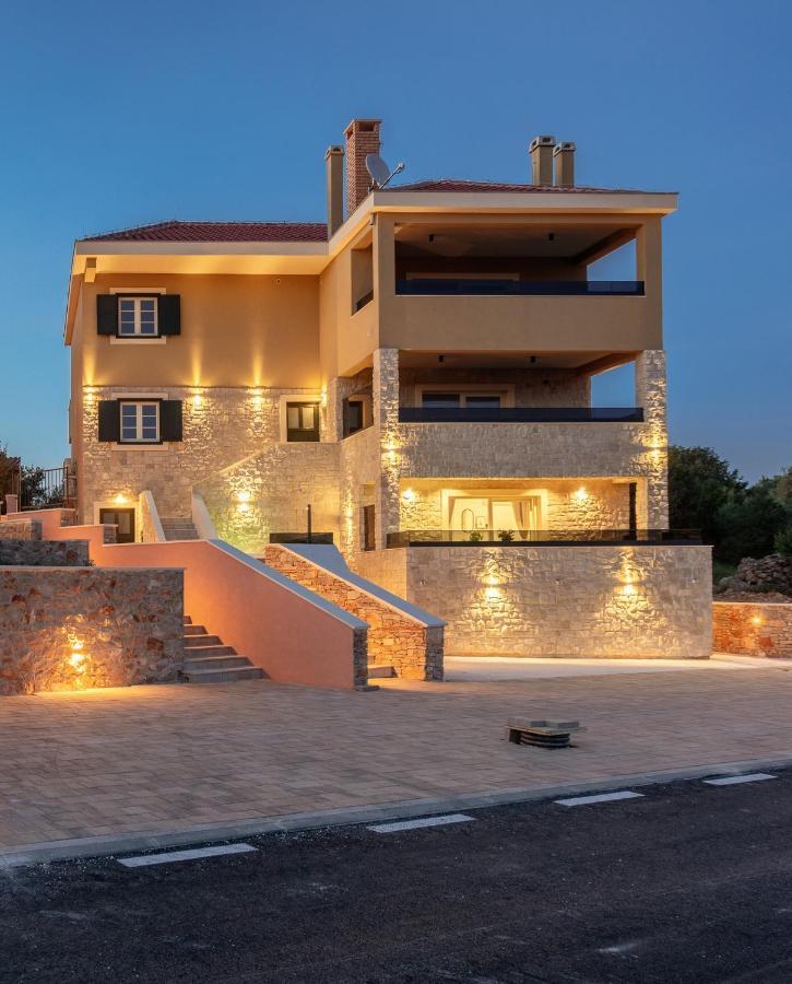 Teona Luxury Apartment With Jacuzzi And Terrace Sea View 살리 외부 사진